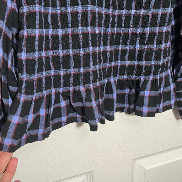 NIC+ZOE Twilight Plaid black and purple puff sleeve Smocked top | size medium - Picture 6 of 7